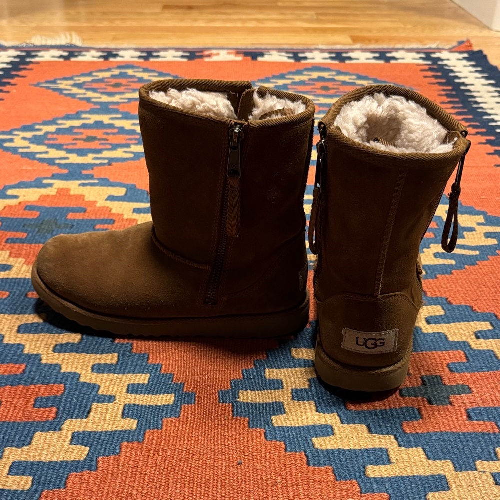 UGG Chestnut Sheepskin Ankle Boots youth 4